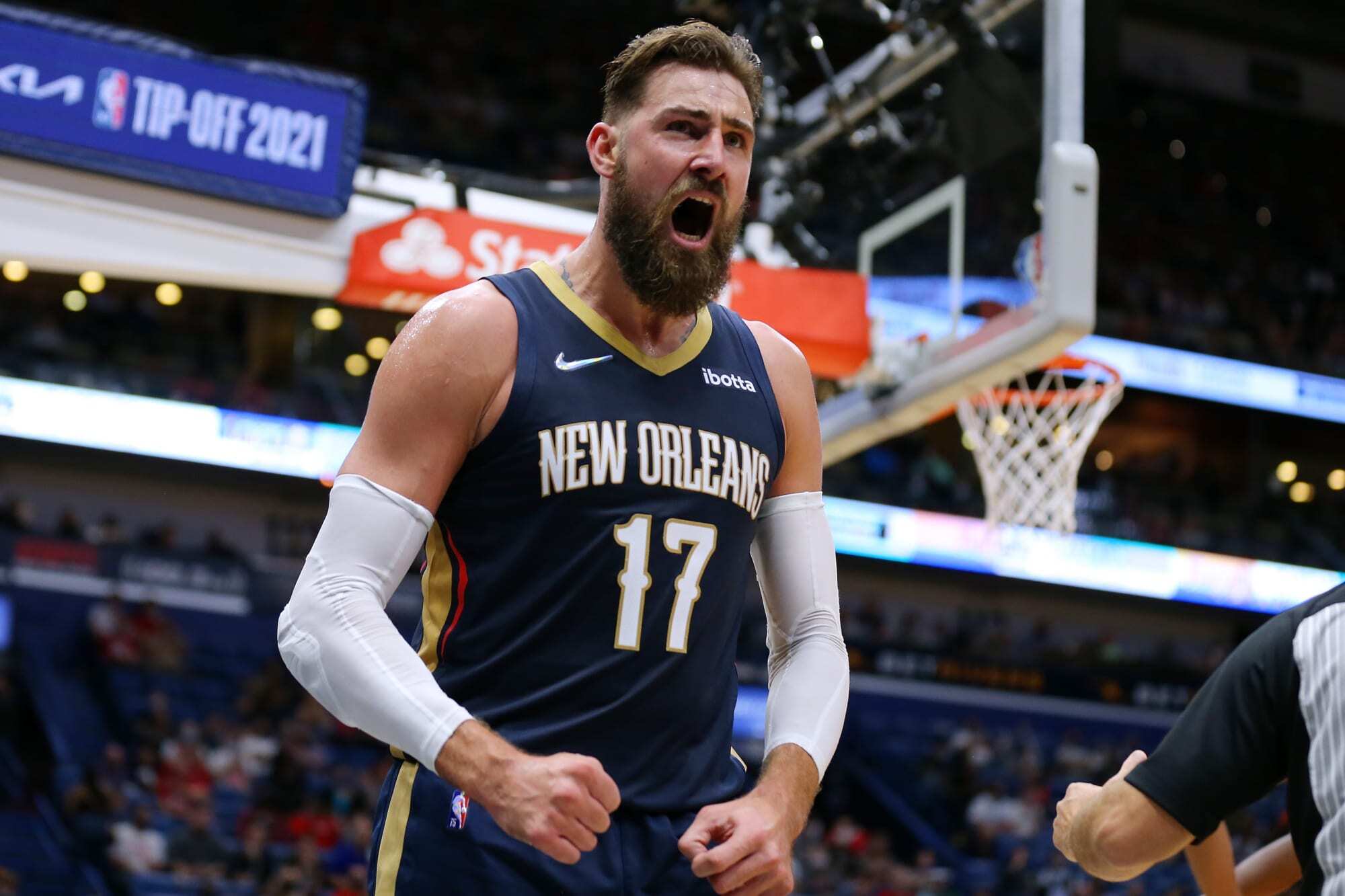 NBA老鹰队球员薪资2026